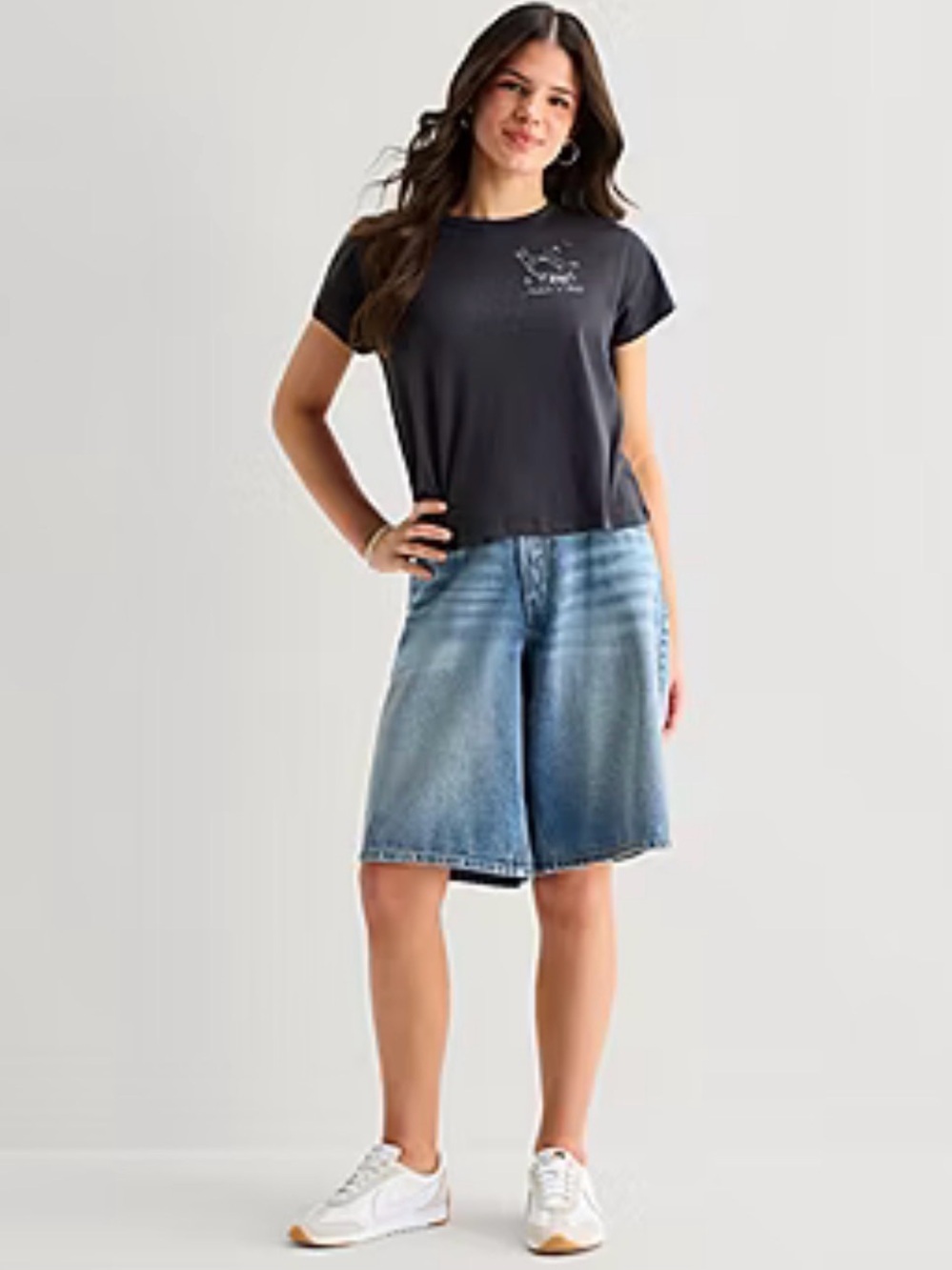 NWT Arizona Mid-Length Denim Shorts in Light Blue, Size 10